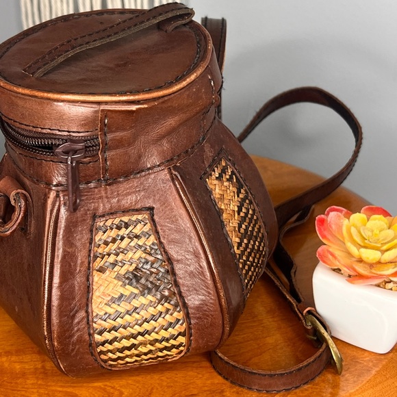 Leather & Rattan CrossBody Bucket Bag - Picture 10 of 13